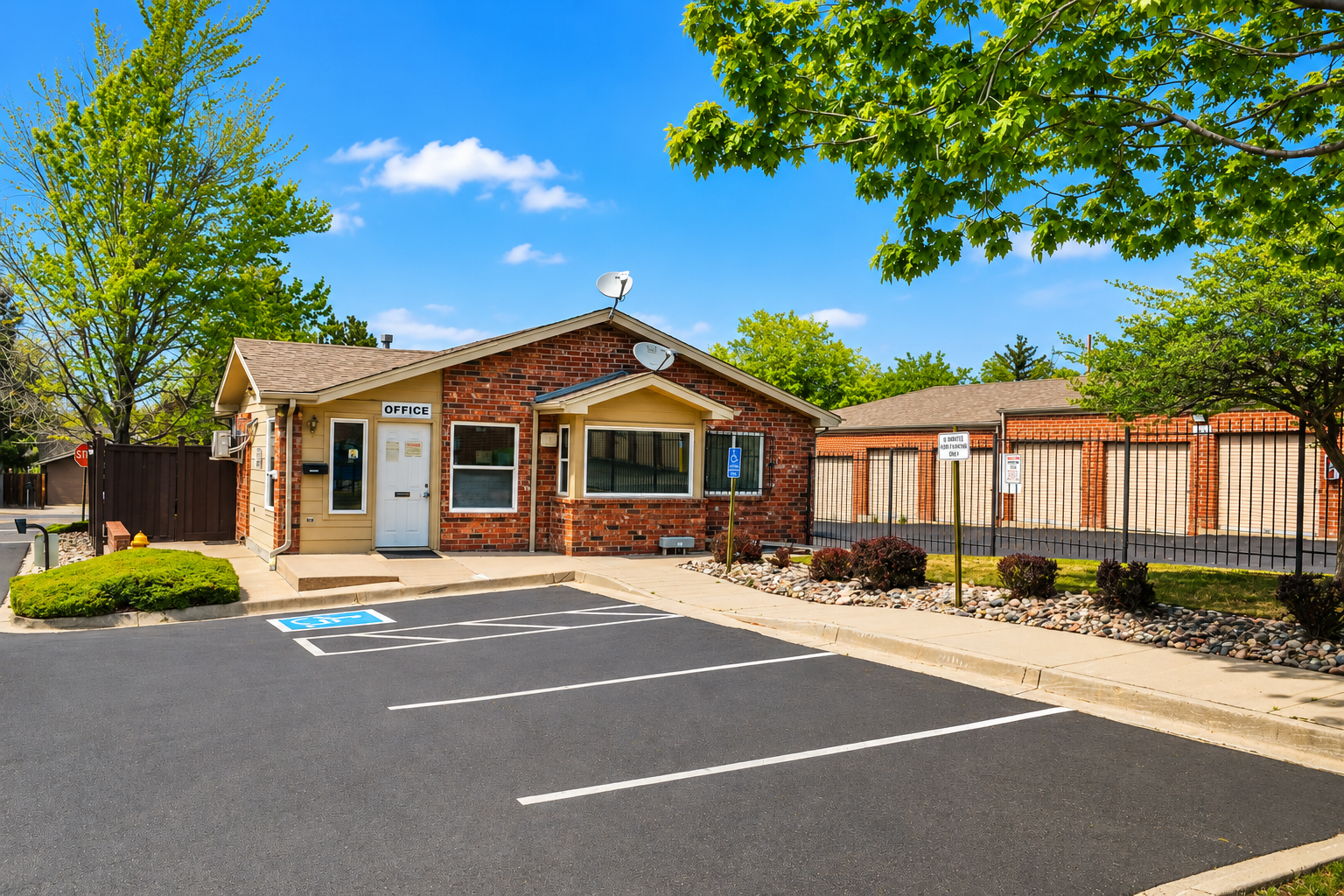 Self Storage in Denver, CO | Jewell Storage Near Lakewood & US-285